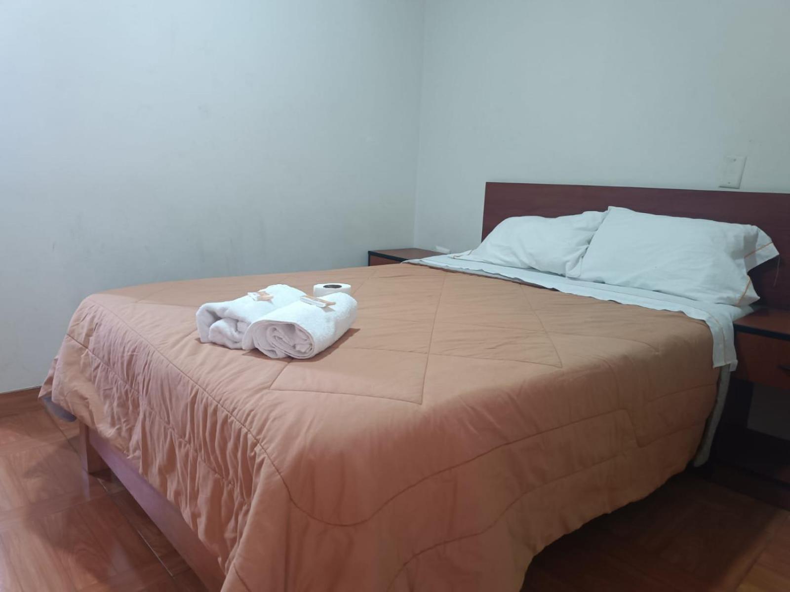 איאקוצ'ו Hostal Yuraq Wasi 596 מראה חיצוני תמונה